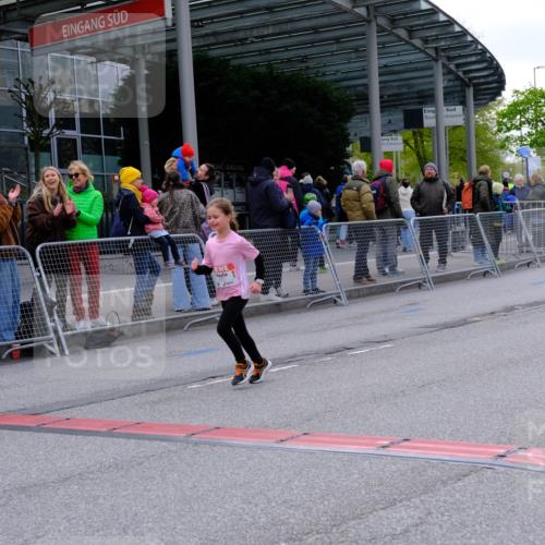 25.04.2026 - Das Zehntel Tim E. http://msf.ph/oto/9571407 25.04.2026 09:06:45 Ziel 1077, 1087, 1272, 1347, 1403, 1413, 1442, 1954, 1976, 1977, 2757, 3129, 3761, 3775, 3910 meine-sportfotos.de
