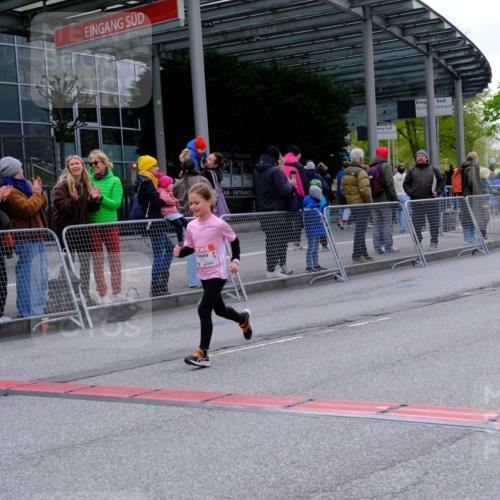 25.04.2026 - Das Zehntel Tim E. http://msf.ph/oto/9571408 25.04.2026 09:06:45 Ziel 1077, 1087, 1272, 1347, 1403, 1413, 1442, 1954, 1976, 1977, 2757, 3129, 3761, 3775, 3910 meine-sportfotos.de