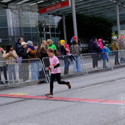 25.04.2026 - Das Zehntel Tim E. http://msf.ph/oto/9571411 25.04.2026 09:06:45 Ziel 1077, 1087, 1272, 1347, 1403, 1413, 1442, 1954, 1976, 1977, 2757, 3129, 3761, 3775, 3910 meine-sportfotos.de