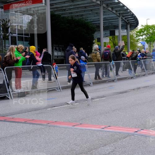 25.04.2026 - Das Zehntel Tim E. http://msf.ph/oto/9571415 25.04.2026 09:06:51 Ziel 1236, 1403, 1413, 1442, 3008, 3910 meine-sportfotos.de