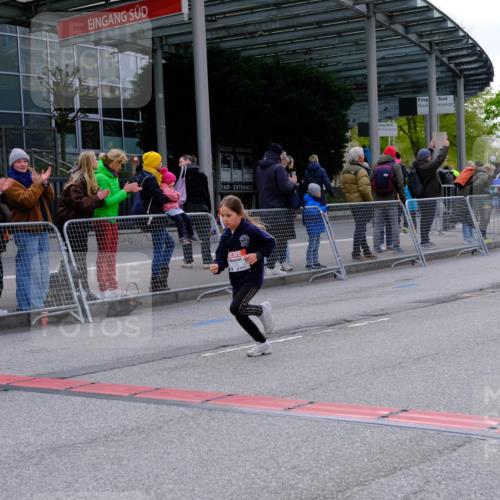 25.04.2026 - Das Zehntel Tim E. http://msf.ph/oto/9571417 25.04.2026 09:06:51 Ziel 1236, 1403, 1413, 1442, 3008, 3910 meine-sportfotos.de