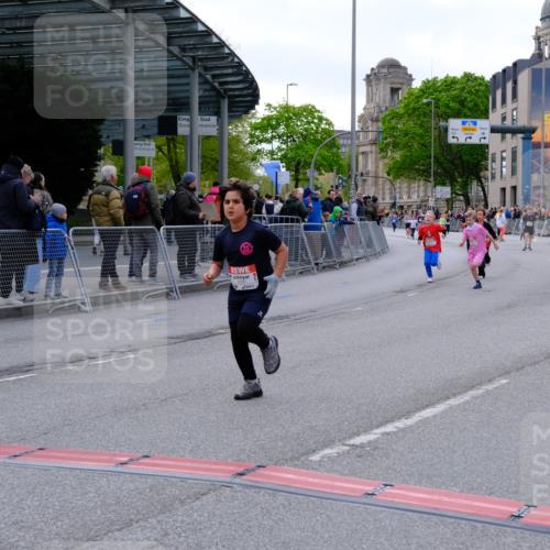 25.04.2026 - Das Zehntel Tim E. http://msf.ph/oto/9571421 25.04.2026 09:06:56 Ziel 1236, 2206, 2558, 2573, 3008, 3684 meine-sportfotos.de