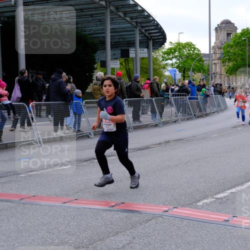 25.04.2026 - Das Zehntel Tim E. http://msf.ph/oto/9571425 25.04.2026 09:06:56 Ziel 1236, 2206, 2558, 2573, 3008, 3684 meine-sportfotos.de