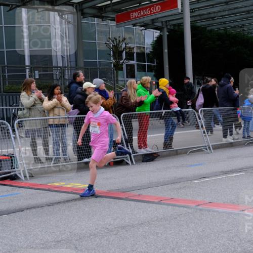 25.04.2026 - Das Zehntel Tim E. http://msf.ph/oto/9571433 25.04.2026 09:06:58 Ziel 1236, 2206, 2558, 2567, 2573, 3008, 3684 meine-sportfotos.de