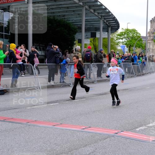 25.04.2026 - Das Zehntel Tim E. http://msf.ph/oto/9571439 25.04.2026 09:07:00 Ziel 2191, 2206, 2558, 2567, 2573, 3008, 3684 meine-sportfotos.de