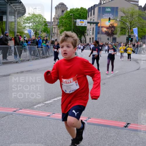 25.04.2026 - Das Zehntel Tim E. http://msf.ph/oto/9571447 25.04.2026 09:07:02 Ziel 2191, 2206, 2558, 2567, 2573, 3006, 3008, 3033, 3684 meine-sportfotos.de