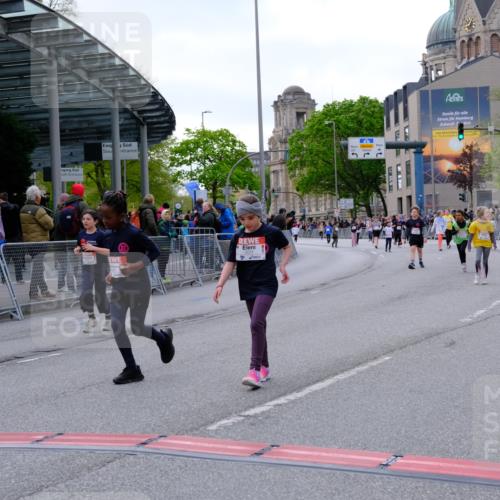 25.04.2026 - Das Zehntel Tim E. http://msf.ph/oto/9571453 25.04.2026 09:07:05 Ziel 1862, 2191, 2206, 2558, 2567, 2573, 3006, 3033, 3684 meine-sportfotos.de