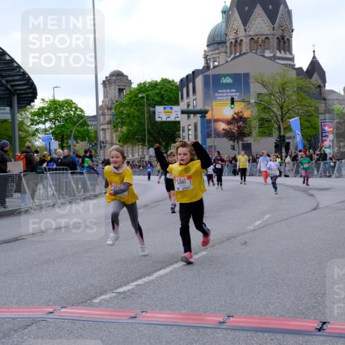25.04.2026 - Das Zehntel Tim E. http://msf.ph/oto/9571463 25.04.2026 09:07:11 Ziel 1489, 1862, 1978, 1984, 2191, 2415, 3006, 3033, 3287 meine-sportfotos.de