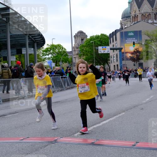 25.04.2026 - Das Zehntel Tim E. http://msf.ph/oto/9571469 25.04.2026 09:07:11 Ziel 1489, 1862, 1978, 1984, 2191, 2415, 3006, 3033, 3287 meine-sportfotos.de