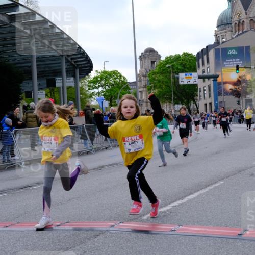 25.04.2026 - Das Zehntel Tim E. http://msf.ph/oto/9571471 25.04.2026 09:07:12 Ziel 1489, 1862, 1978, 1984, 2415, 3006, 3033, 3287 meine-sportfotos.de