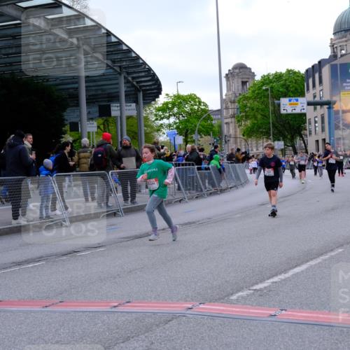 25.04.2026 - Das Zehntel Tim E. http://msf.ph/oto/9571474 25.04.2026 09:07:12 Ziel 1489, 1862, 1978, 1984, 2415, 3006, 3033, 3287 meine-sportfotos.de