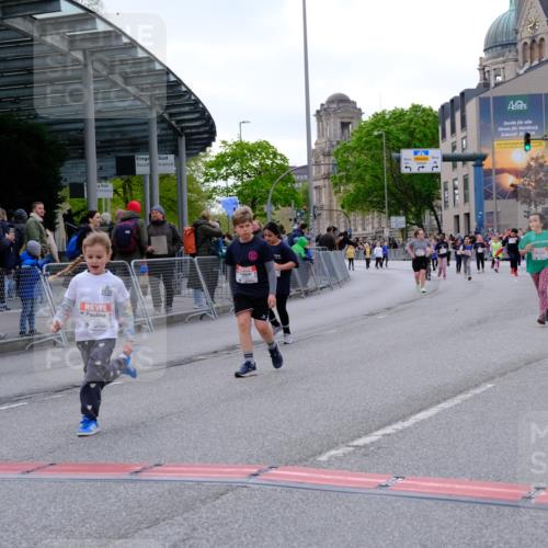 25.04.2026 - Das Zehntel Tim E. http://msf.ph/oto/9571485 25.04.2026 09:07:16 Ziel 1489, 1855, 1978, 1984, 2390, 2415, 2577, 3009, 3287 meine-sportfotos.de