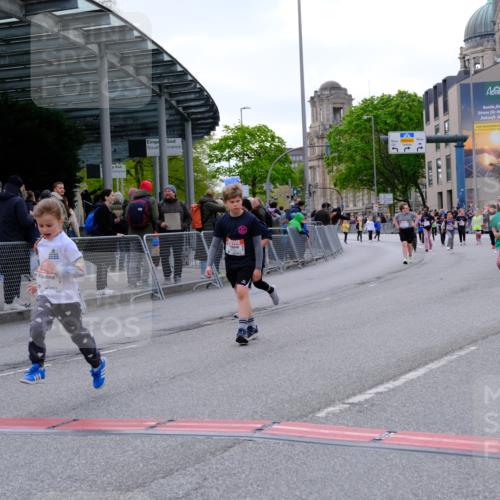 25.04.2026 - Das Zehntel Tim E. http://msf.ph/oto/9571487 25.04.2026 09:07:16 Ziel 1489, 1855, 1978, 1984, 2390, 2415, 2577, 3009, 3287 meine-sportfotos.de