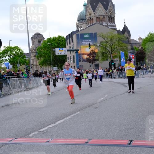 25.04.2026 - Das Zehntel Tim E. http://msf.ph/oto/9571499 25.04.2026 09:07:19 Ziel 1154, 1489, 1592, 1855, 1978, 2110, 2390, 2415, 2577, 2779, 3009 meine-sportfotos.de