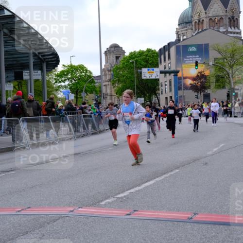 25.04.2026 - Das Zehntel Tim E. http://msf.ph/oto/9571505 25.04.2026 09:07:20 Ziel 1154, 1489, 1592, 1855, 2110, 2390, 2415, 2577, 2779, 3009 meine-sportfotos.de