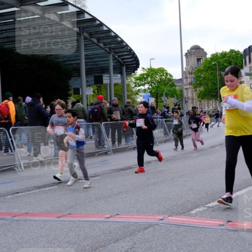 25.04.2026 - Das Zehntel Tim E. http://msf.ph/oto/9571516 25.04.2026 09:07:22 Ziel 1059, 1061, 1154, 1489, 1592, 1855, 2110, 2390, 2577, 2779, 3009 meine-sportfotos.de