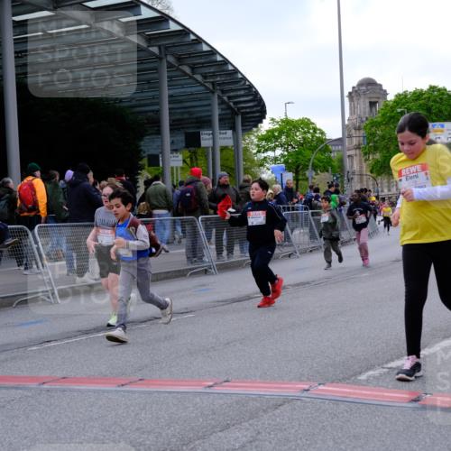 25.04.2026 - Das Zehntel Tim E. http://msf.ph/oto/9571517 25.04.2026 09:07:22 Ziel 1059, 1061, 1154, 1489, 1592, 1855, 2110, 2390, 2577, 2779, 3009 meine-sportfotos.de
