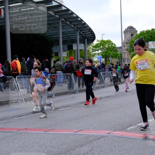 25.04.2026 - Das Zehntel Tim E. http://msf.ph/oto/9571518 25.04.2026 09:07:22 Ziel 1059, 1061, 1154, 1489, 1592, 1855, 2110, 2390, 2577, 2779, 3009 meine-sportfotos.de
