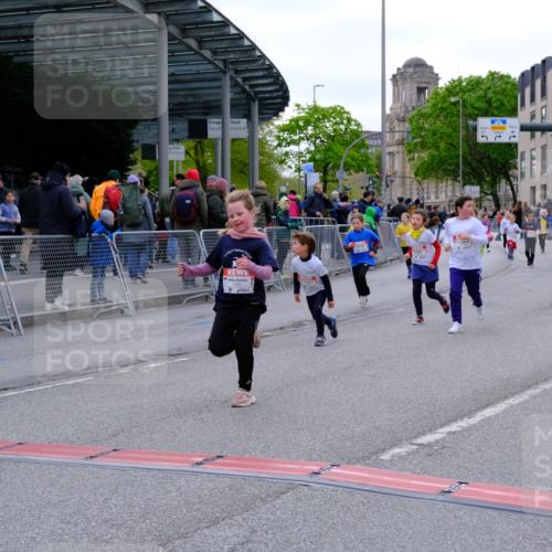 25.04.2026 - Das Zehntel Tim E. http://msf.ph/oto/9571520 25.04.2026 09:07:28 Ziel 1059, 1060, 1061, 1065, 1072, 1094, 1154, 1426, 1592, 2110, 2125, 2577, 2779, 3437, 3460, 3462 meine-sportfotos.de