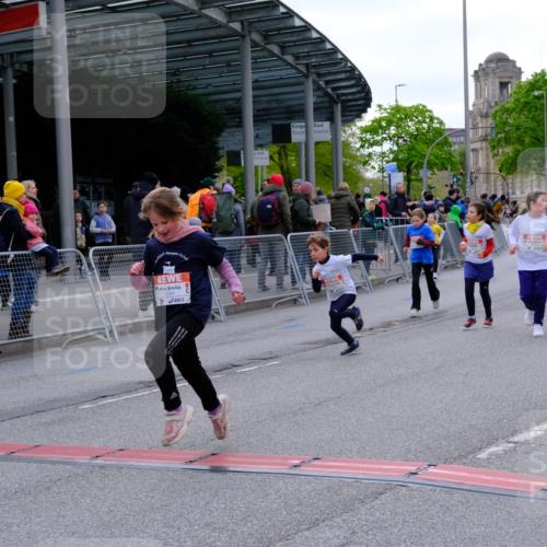 25.04.2026 - Das Zehntel Tim E. http://msf.ph/oto/9571524 25.04.2026 09:07:28 Ziel 1059, 1060, 1061, 1065, 1072, 1094, 1154, 1426, 1592, 2110, 2125, 2577, 2779, 3437, 3460, 3462 meine-sportfotos.de