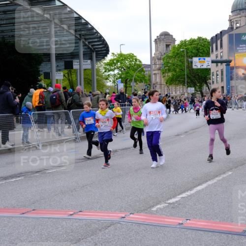 25.04.2026 - Das Zehntel Tim E. http://msf.ph/oto/9571528 25.04.2026 09:07:29 Ziel 1059, 1060, 1061, 1065, 1072, 1094, 1154, 1426, 1592, 2110, 2125, 2689, 2699, 2779, 3437, 3460, 3462 meine-sportfotos.de