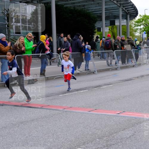 25.04.2026 - Das Zehntel Tim E. http://msf.ph/oto/9571544 25.04.2026 09:07:36 Ziel 1060, 1065, 1072, 1426, 1816, 2125, 2689, 2692, 2697, 2699, 2837, 3437, 3460, 3462, 3497 meine-sportfotos.de