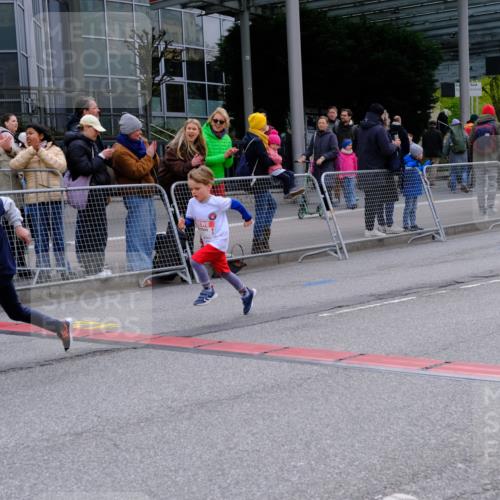 25.04.2026 - Das Zehntel Tim E. http://msf.ph/oto/9571548 25.04.2026 09:07:36 Ziel 1060, 1065, 1072, 1426, 1816, 2125, 2689, 2692, 2697, 2699, 2837, 3437, 3460, 3462, 3497 meine-sportfotos.de