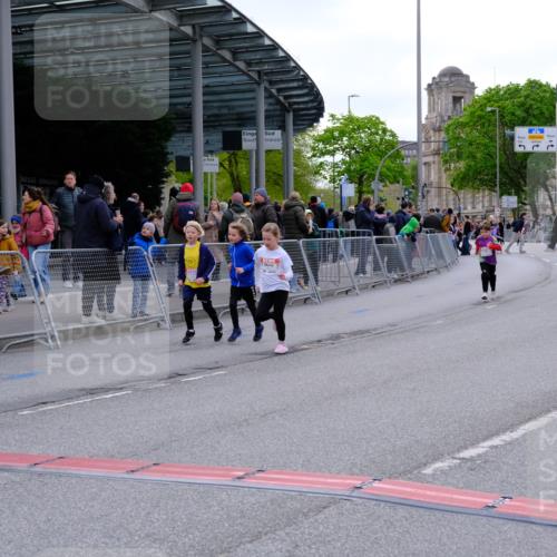 25.04.2026 - Das Zehntel Tim E. http://msf.ph/oto/9571555 25.04.2026 09:07:39 Ziel 1816, 1921, 2689, 2692, 2697, 2699, 2837, 3497 meine-sportfotos.de