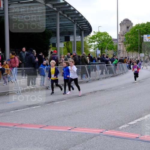 25.04.2026 - Das Zehntel Tim E. http://msf.ph/oto/9571556 25.04.2026 09:07:39 Ziel 1816, 1921, 2689, 2692, 2697, 2699, 2837, 3497 meine-sportfotos.de