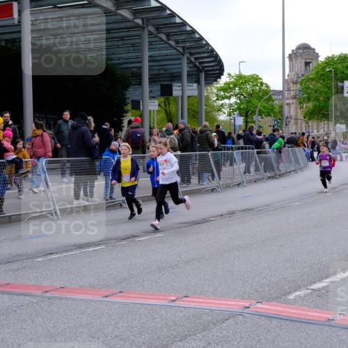 25.04.2026 - Das Zehntel Tim E. http://msf.ph/oto/9571557 25.04.2026 09:07:39 Ziel 1816, 1921, 2689, 2692, 2697, 2699, 2837, 3497 meine-sportfotos.de