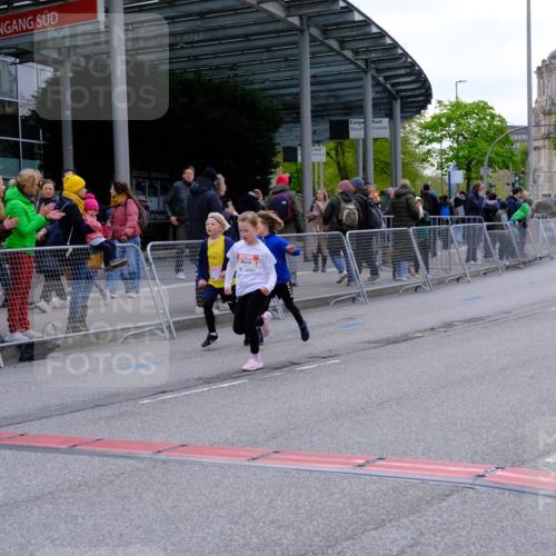 25.04.2026 - Das Zehntel Tim E. http://msf.ph/oto/9571561 25.04.2026 09:07:39 Ziel 1816, 1921, 2689, 2692, 2697, 2699, 2837, 3497 meine-sportfotos.de