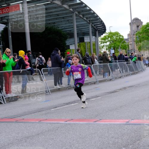25.04.2026 - Das Zehntel Tim E. http://msf.ph/oto/9571562 25.04.2026 09:07:43 Ziel 1816, 1921, 2692, 2697, 2837, 3497 meine-sportfotos.de