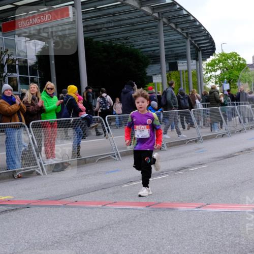 25.04.2026 - Das Zehntel Tim E. http://msf.ph/oto/9571564 25.04.2026 09:07:43 Ziel 1816, 1921, 2692, 2697, 2837, 3497 meine-sportfotos.de
