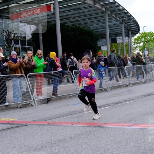 25.04.2026 - Das Zehntel Tim E. http://msf.ph/oto/9571565 25.04.2026 09:07:43 Ziel 1816, 1921, 2692, 2697, 2837, 3497 meine-sportfotos.de