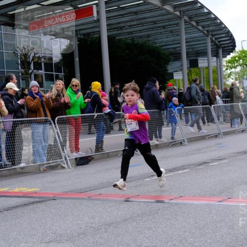 25.04.2026 - Das Zehntel Tim E. http://msf.ph/oto/9571566 25.04.2026 09:07:43 Ziel 1816, 1921, 2692, 2697, 2837, 3497 meine-sportfotos.de