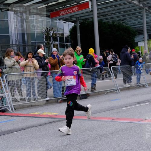25.04.2026 - Das Zehntel Tim E. http://msf.ph/oto/9571570 25.04.2026 09:07:43 Ziel 1816, 1921, 2692, 2697, 2837, 3497 meine-sportfotos.de
