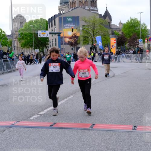 25.04.2026 - Das Zehntel Tim E. http://msf.ph/oto/9571580 25.04.2026 09:08:07 Ziel 1371, 1781, 1782, 2189 meine-sportfotos.de