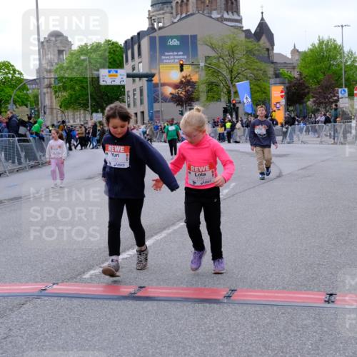 25.04.2026 - Das Zehntel Tim E. http://msf.ph/oto/9571582 25.04.2026 09:08:07 Ziel 1371, 1781, 1782, 2189 meine-sportfotos.de