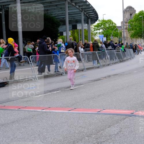 25.04.2026 - Das Zehntel Tim E. http://msf.ph/oto/9571588 25.04.2026 09:08:11 Ziel 1371, 1781, 1782, 2189 meine-sportfotos.de