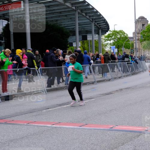 25.04.2026 - Das Zehntel Tim E. http://msf.ph/oto/9571595 25.04.2026 09:08:18 Ziel 1371, 2189, 2199, 2367 meine-sportfotos.de