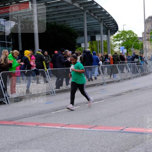 25.04.2026 - Das Zehntel Tim E. http://msf.ph/oto/9571596 25.04.2026 09:08:18 Ziel 1371, 2189, 2199, 2367 meine-sportfotos.de
