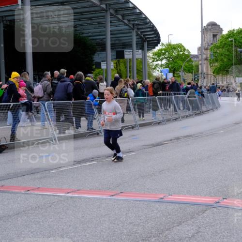 25.04.2026 - Das Zehntel Tim E. http://msf.ph/oto/9571604 25.04.2026 09:08:21 Ziel 2199, 2367 meine-sportfotos.de