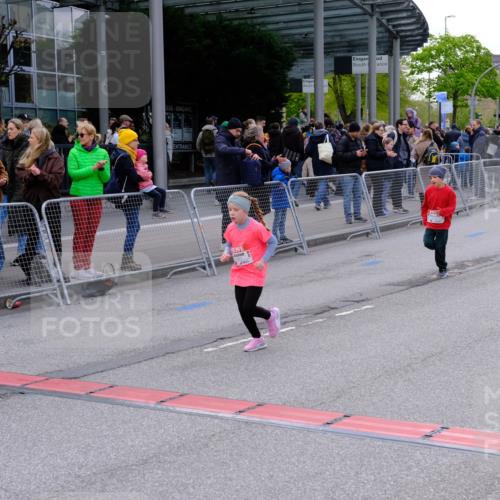 25.04.2026 - Das Zehntel Tim E. http://msf.ph/oto/9571609 25.04.2026 09:08:35 Ziel 1916, 1923, 2545 meine-sportfotos.de