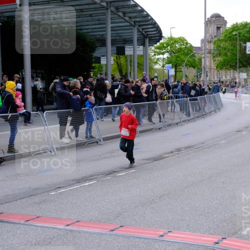 25.04.2026 - Das Zehntel Tim E. http://msf.ph/oto/9571611 25.04.2026 09:08:36 Ziel 1916, 1923, 2545 meine-sportfotos.de