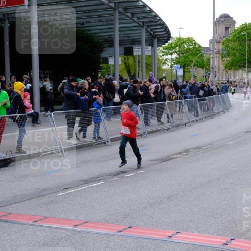 25.04.2026 - Das Zehntel Tim E. http://msf.ph/oto/9571612 25.04.2026 09:08:36 Ziel 1916, 1923, 2545 meine-sportfotos.de
