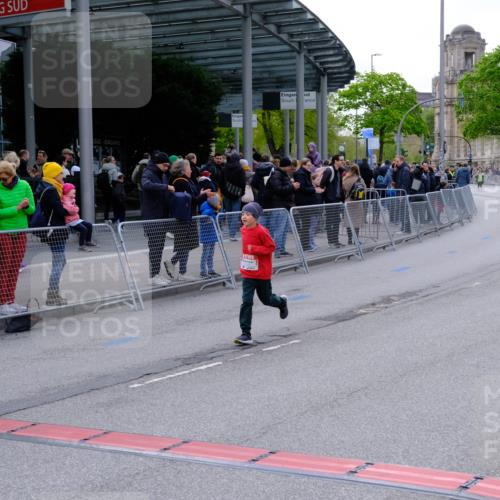 25.04.2026 - Das Zehntel Tim E. http://msf.ph/oto/9571613 25.04.2026 09:08:36 Ziel 1916, 1923, 2545 meine-sportfotos.de