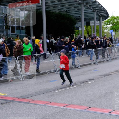 25.04.2026 - Das Zehntel Tim E. http://msf.ph/oto/9571618 25.04.2026 09:08:36 Ziel 1916, 1923, 2545 meine-sportfotos.de