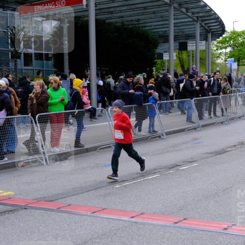 25.04.2026 - Das Zehntel Tim E. http://msf.ph/oto/9571619 25.04.2026 09:08:37 Ziel 1378, 1916, 1923, 2545 meine-sportfotos.de