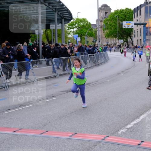 25.04.2026 - Das Zehntel Tim E. http://msf.ph/oto/9571632 25.04.2026 09:08:42 Ziel 1378, 1916, 1923, 2000, 2008, 2535, 2545 meine-sportfotos.de