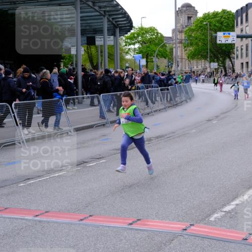25.04.2026 - Das Zehntel Tim E. http://msf.ph/oto/9571633 25.04.2026 09:08:42 Ziel 1378, 1916, 1923, 2000, 2008, 2535, 2545 meine-sportfotos.de